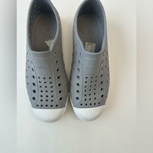 Native  shoes Gray size 3